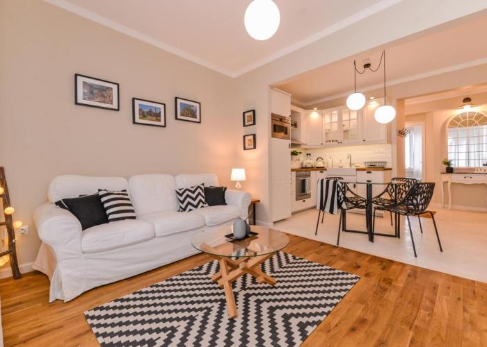 cО́coEllie - Aesthetic 2BD Apt Near National Palace by Flat Mаnager