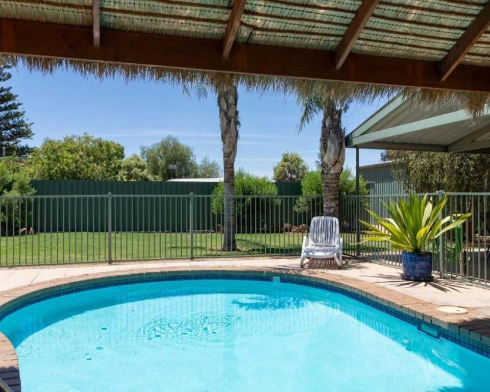 фото Paringa Caravan Park