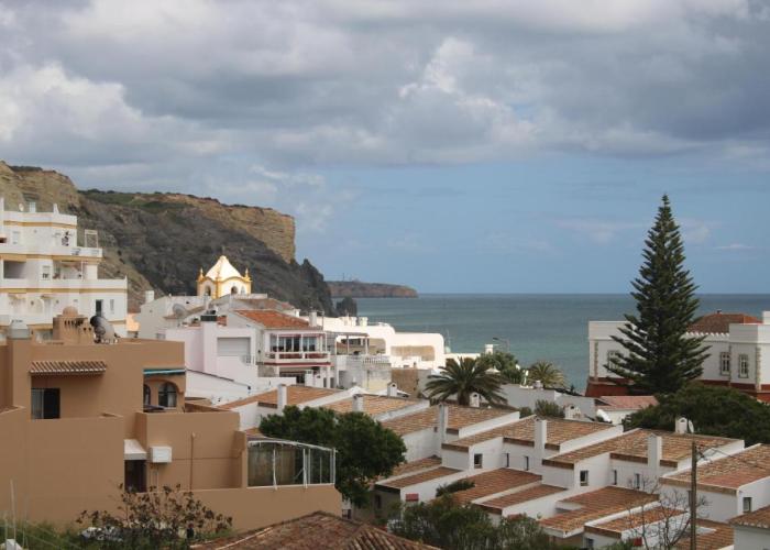 Amazing Beach House in Algarve with Sea View!