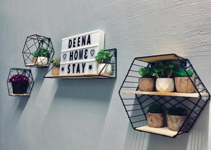 Deena Homestay (Utan Aji)