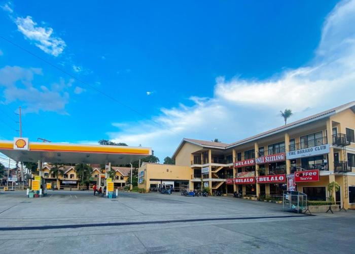 RedDoorz Plus at Balai Sofia Bed & Breakfast Batangas