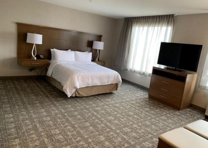 Staybridge Suites - Red Deer North, an IHG Hotel