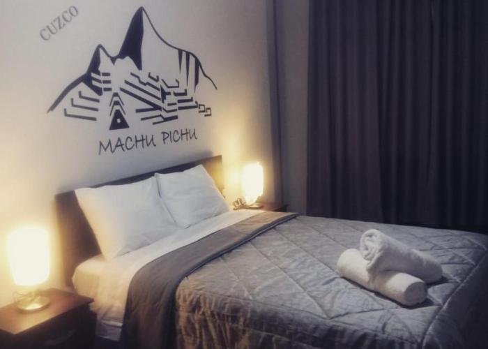 Lima Airport Tampu B&B
