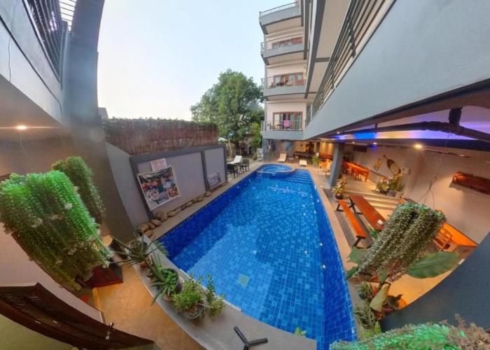 FARAWAY SUITES