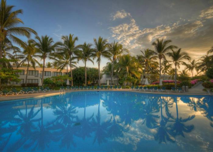Ocean Breeze Acapulco