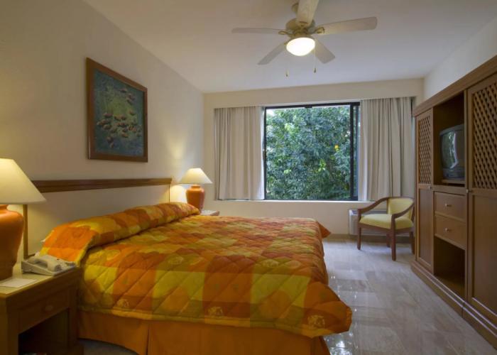 Ocean Breeze Acapulco