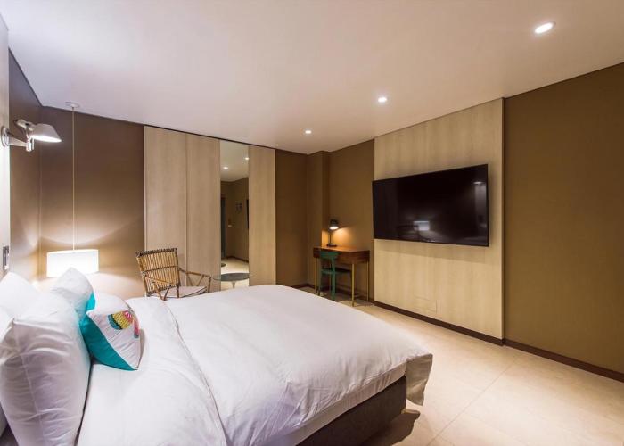 Soho Hotel Airport