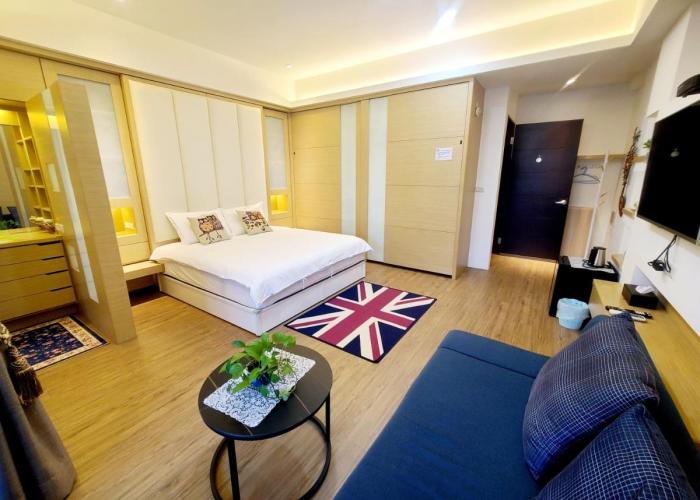 Love Happiness Inn