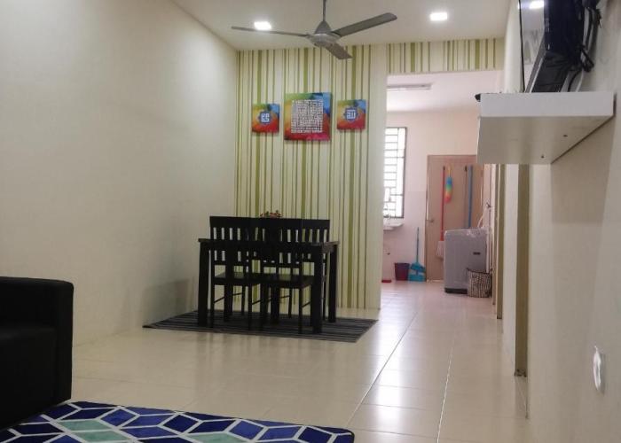 Neesa Homestay Bukit Gambang-Muslim