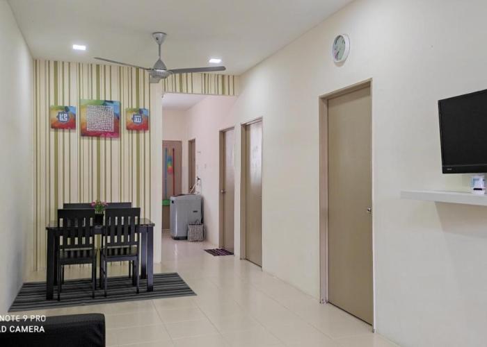 Neesa Homestay Bukit Gambang-Muslim