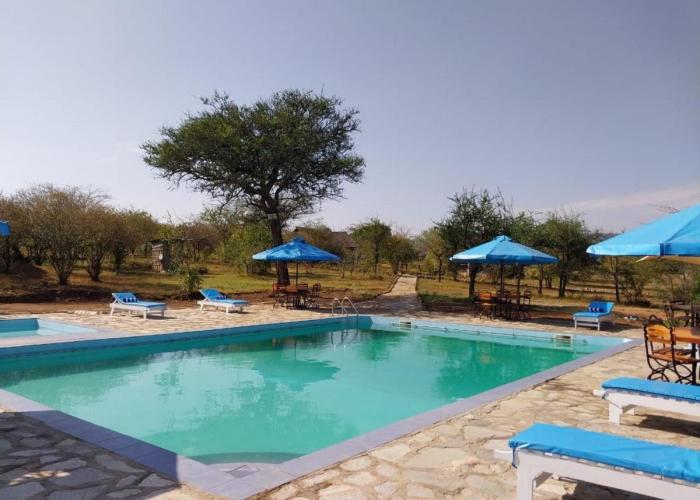 ELANGATA OLERAI LUXURY TENTED CAMP