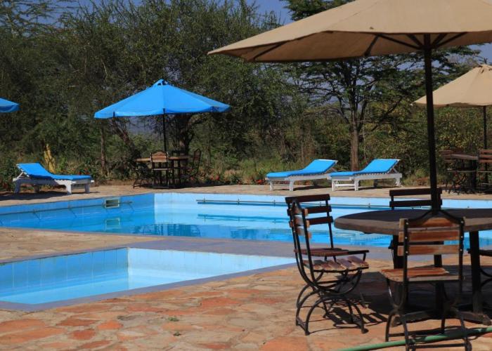 ELANGATA OLERAI LUXURY TENTED CAMP
