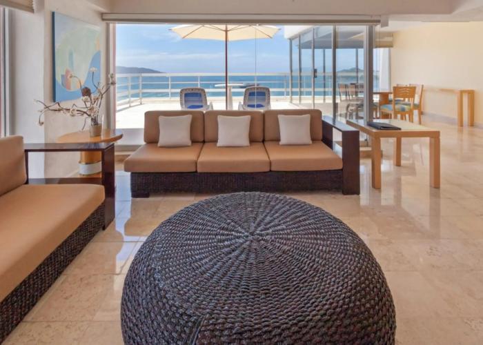 HS HOTSSON Hotel Acapulco