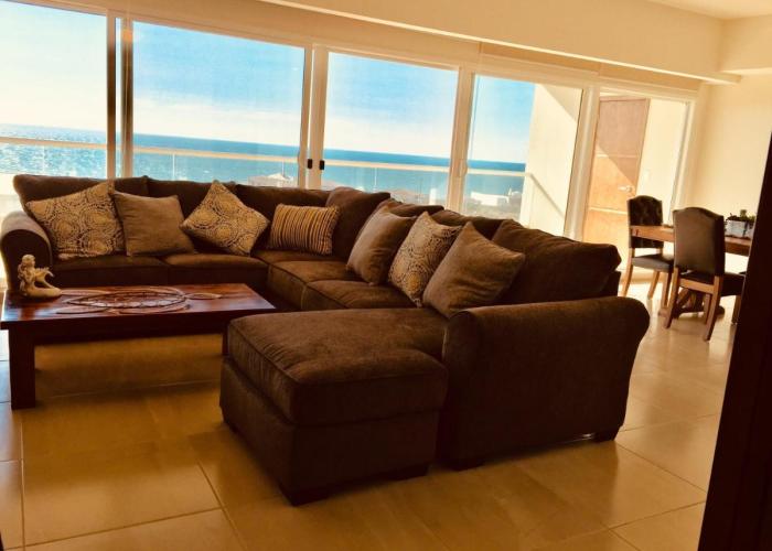 La Jolla Excellence, Exclusive Front Beach!