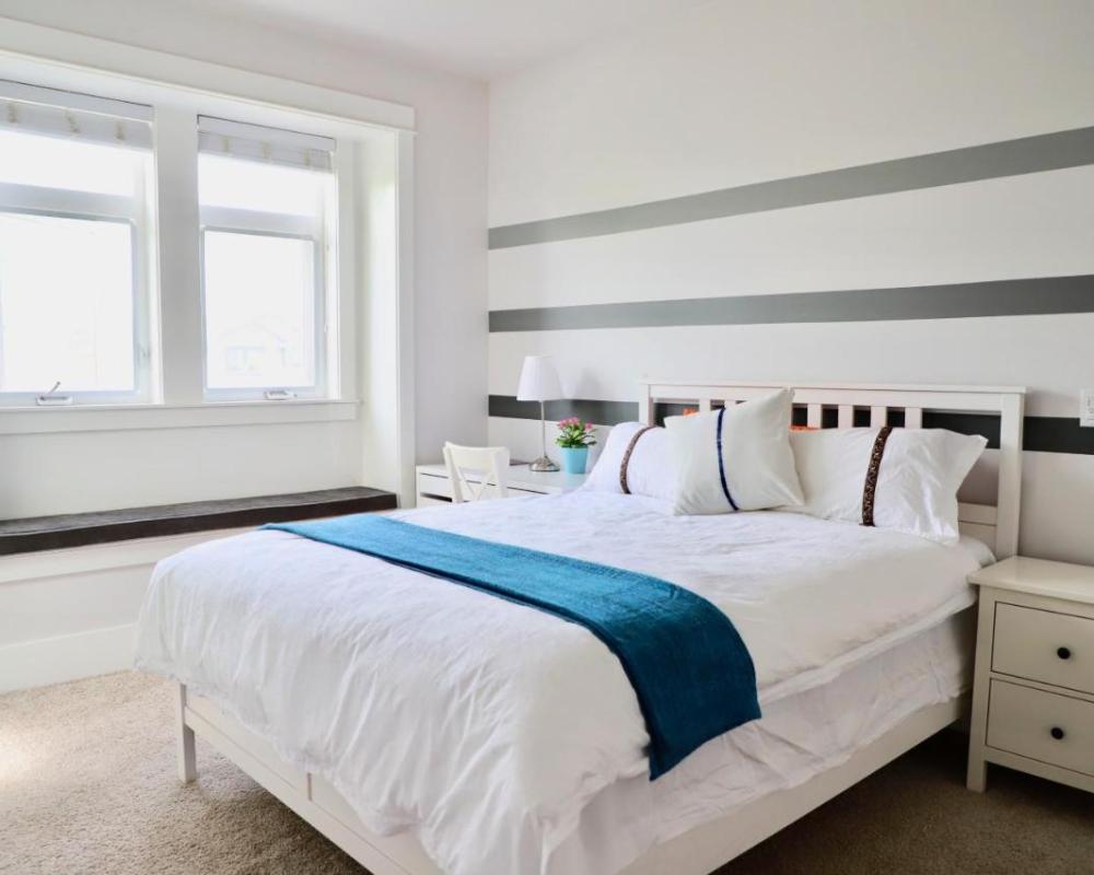 фото Vancouver West Cozy Retreat by Host Launch