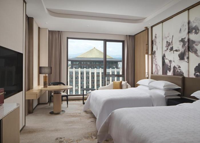 Sheraton Yunfu Xinxing Hotel