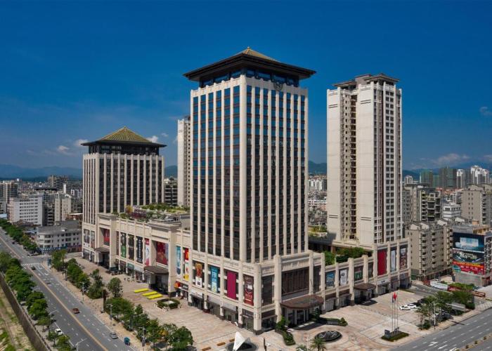 Sheraton Yunfu Xinxing Hotel