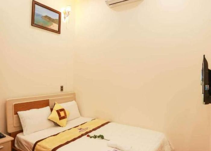 Khách sạn Triều Dâng