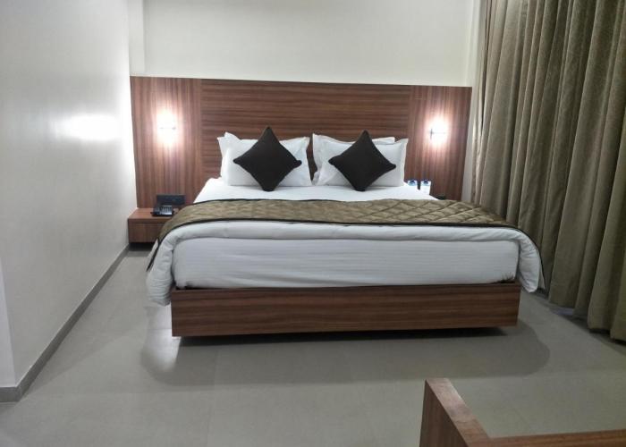 Kyriad Hotel Solapur by OTHPL