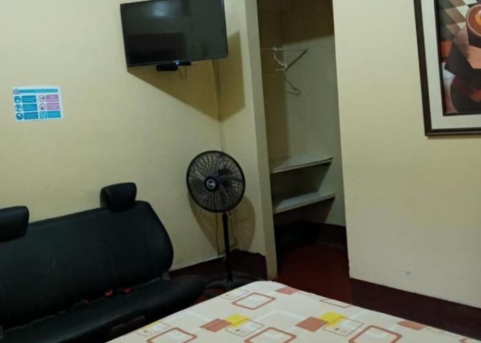 Hostal Virrey & Tours