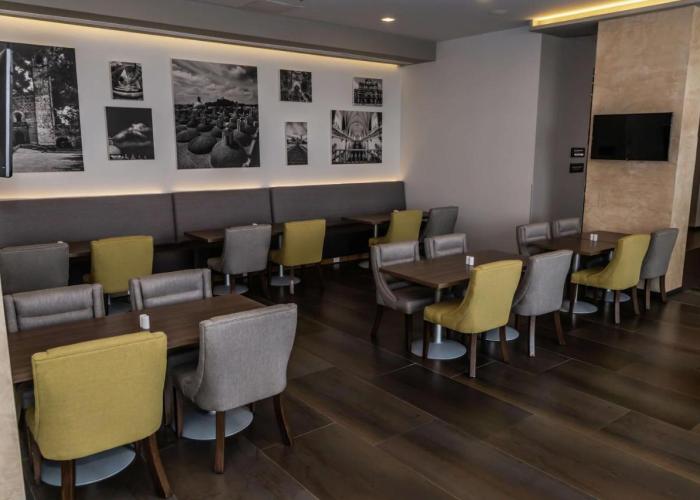 Hampton Inn & Suites By Hilton Puebla