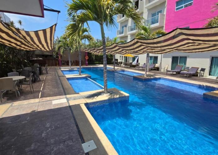 Hotel Yeah Rincón de Guayabitos