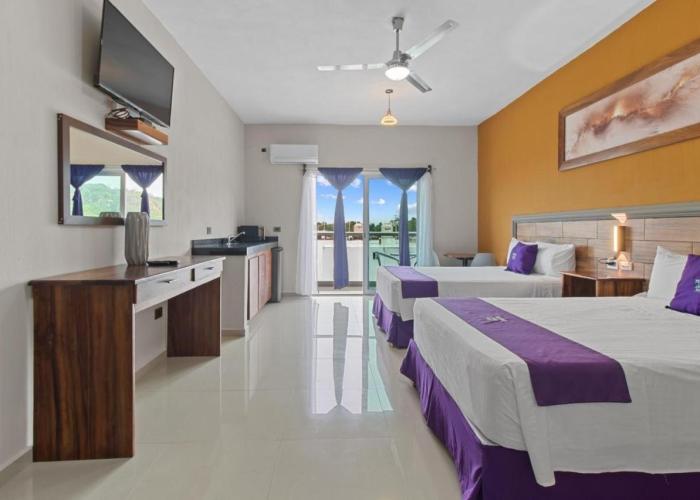 Hotel Yeah Rincón de Guayabitos