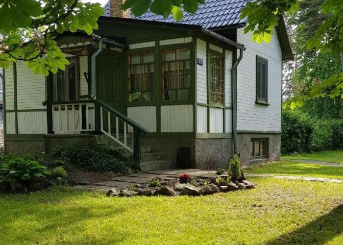 Mini-house with garden in Jurmala