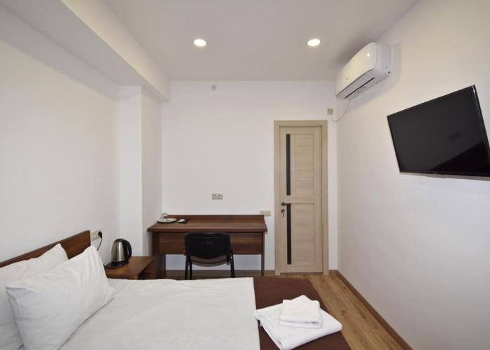Patriott Hotel