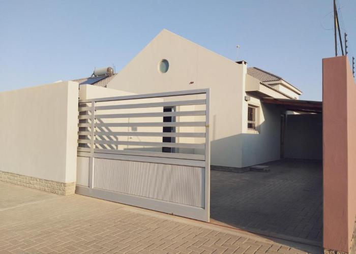 Acacia Four Seven Self-Catering