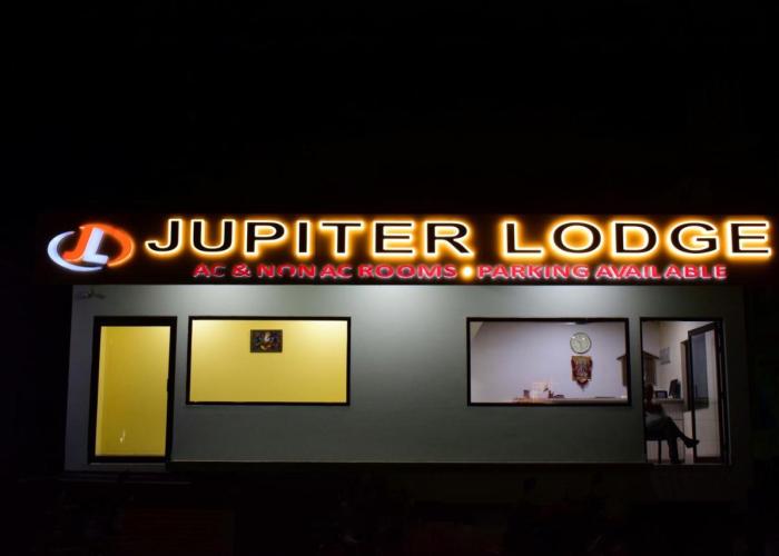 Jupiter Lodge