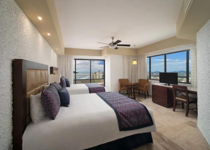 El Cid El Moro Beach Hotel
