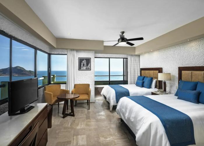 El Cid El Moro Beach Hotel