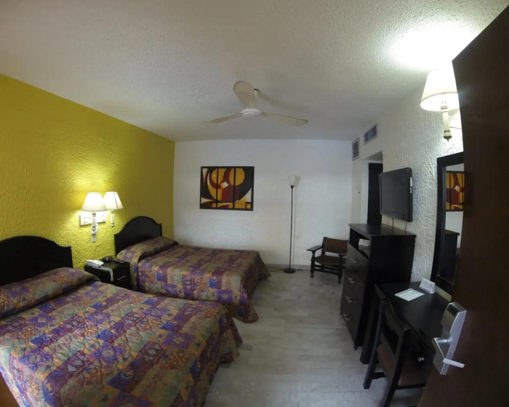фото Azteca Inn