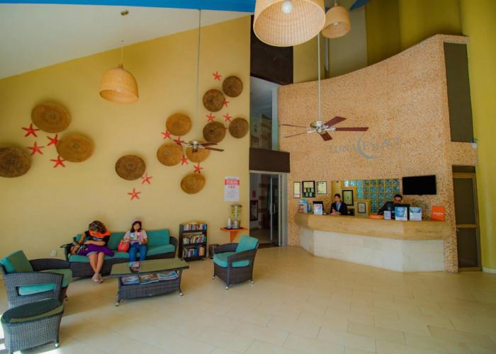 Luna Palace Hotel and Suites