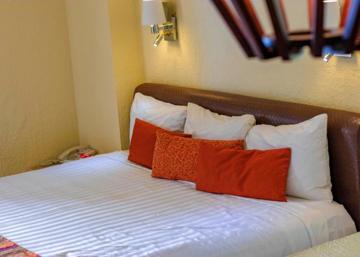 Luna Palace Hotel and Suites