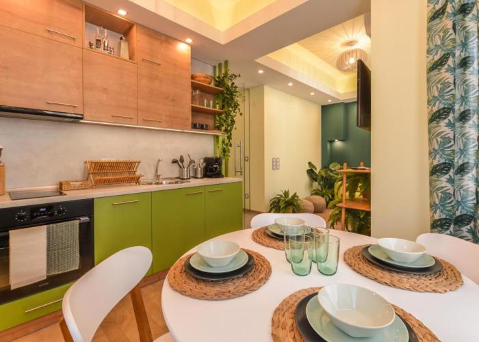 Chic 1BR with Terrace in Sofia City Center by Flat Mаnager