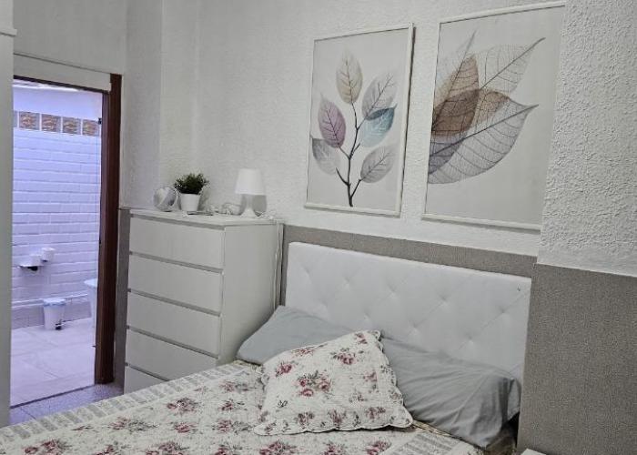 Habitacion en casa de familia 