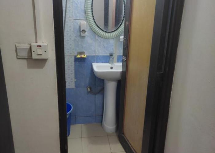 Short stay service apartment