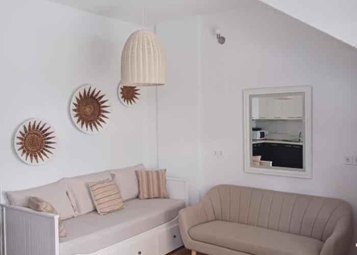 Zenith Luxury Apartments Near Kaiki Beach