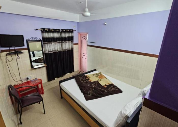 Tirupati Lodge NJP