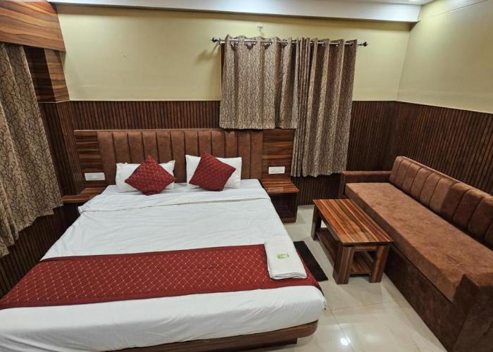 Tirupati Lodge NJP