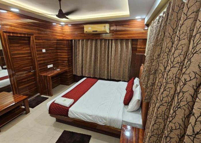 Tirupati Lodge NJP