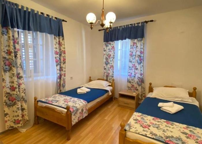 Viktor rooms