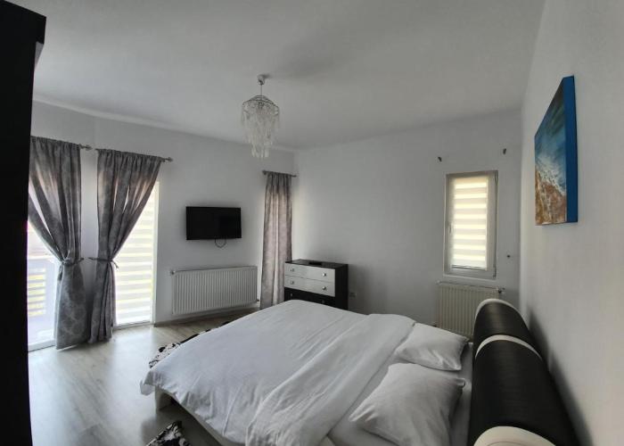 FOX VALLEY VILLA