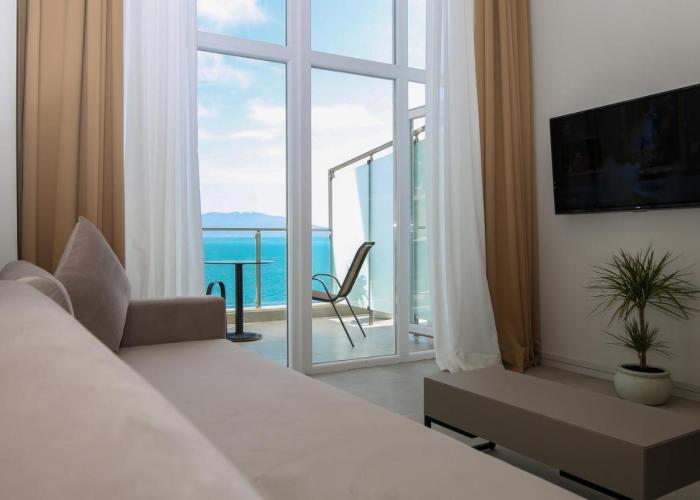 Toto Boutique Hotel & Apartments