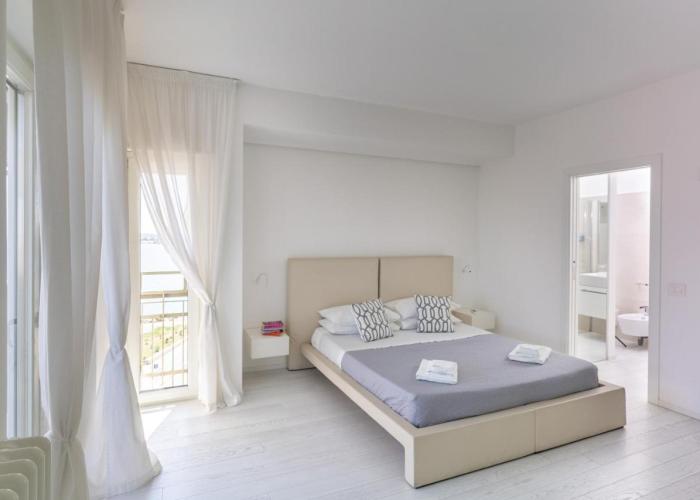 Santa Rosa luxury apartment 2 BEDROOMS 4 People private parking