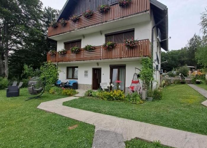Guesthouse TOMLJANOVIĆ