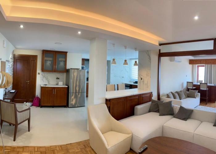 Modern 2 bed room large apartment
