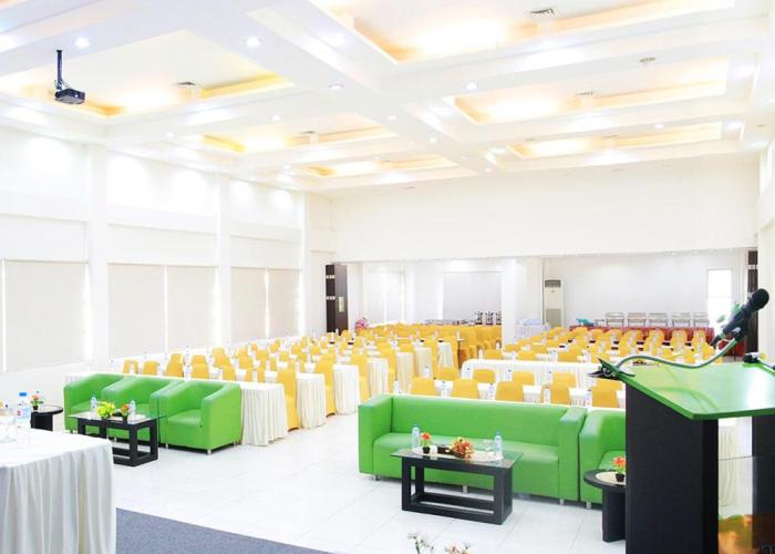 Emerald Hotel